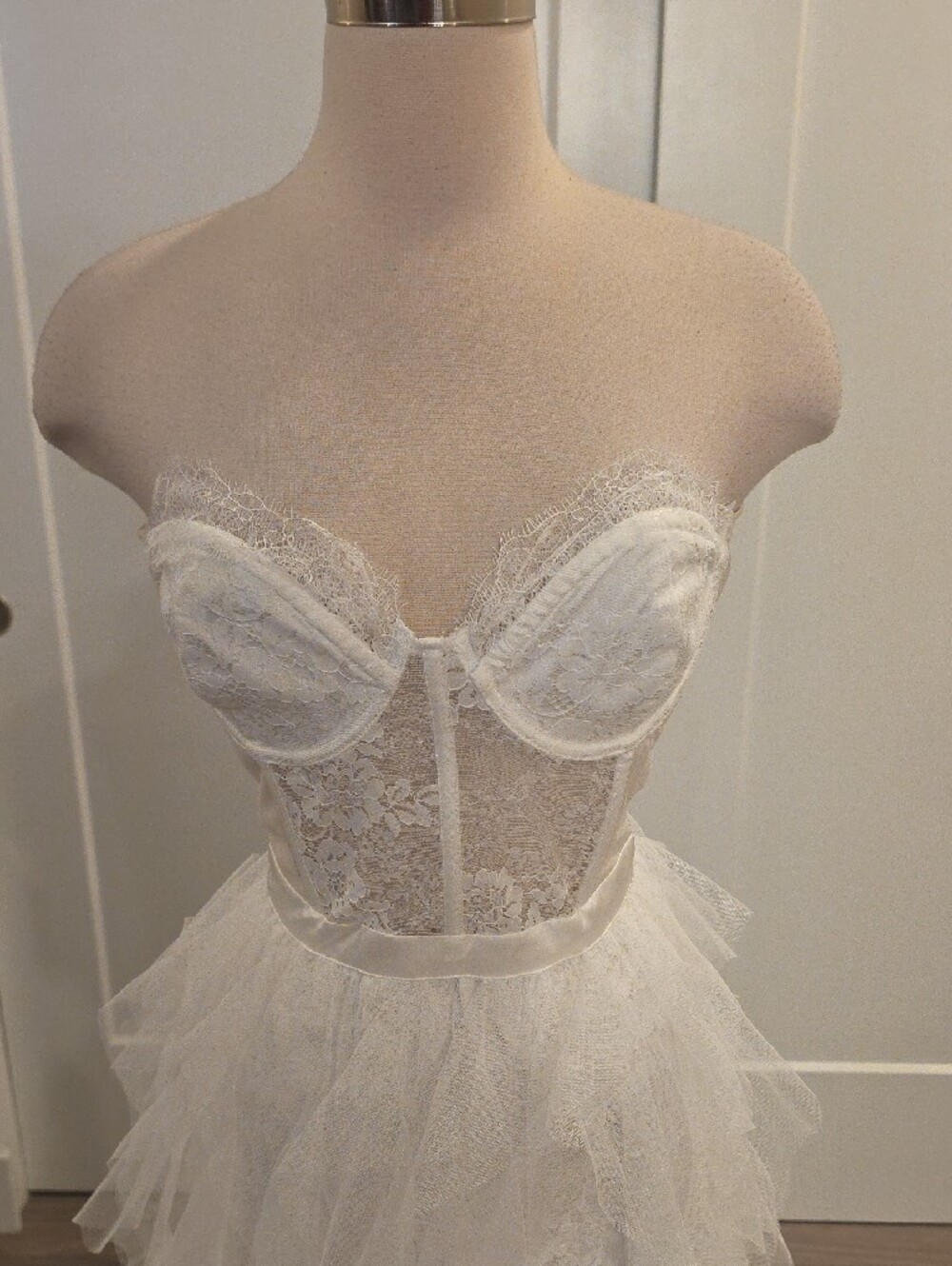 For Love & Lemons White Strapless corset  Tulle high low dress. Size XL NWTS - Picture 4 of 16